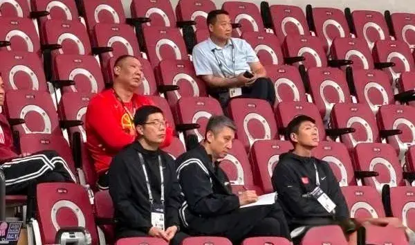 队都一样吧, 但整体来看, 三分命中率