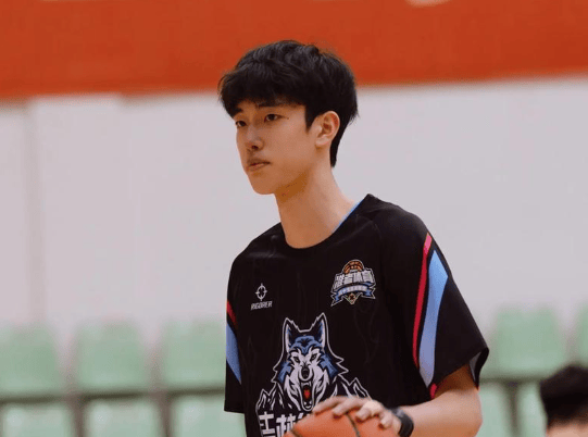 乐部总经理 乐部总经理