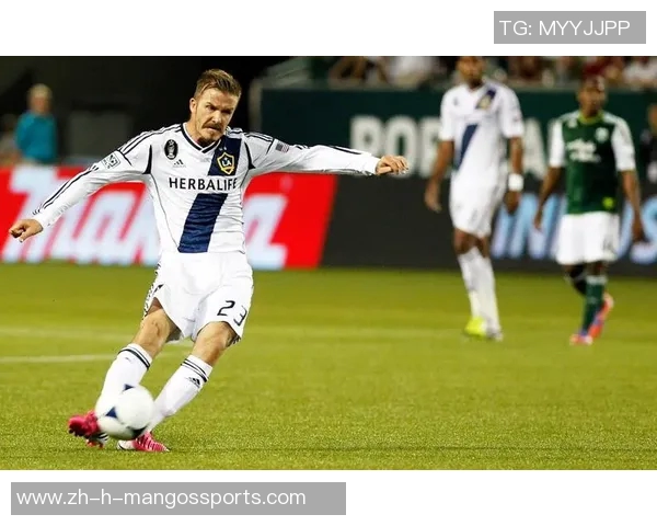 六号球衣足球明星汇聚解析从贝克汉姆到当代巨星的传奇足迹